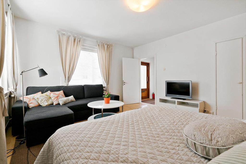 Majoitushuoneisto Tuomipuisto Appartement Naantali Buitenkant foto
