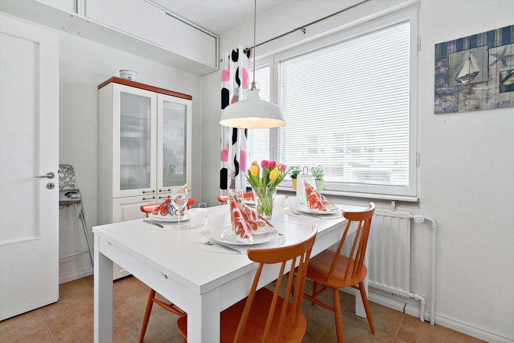 Majoitushuoneisto Tuomipuisto Appartement Naantali Buitenkant foto