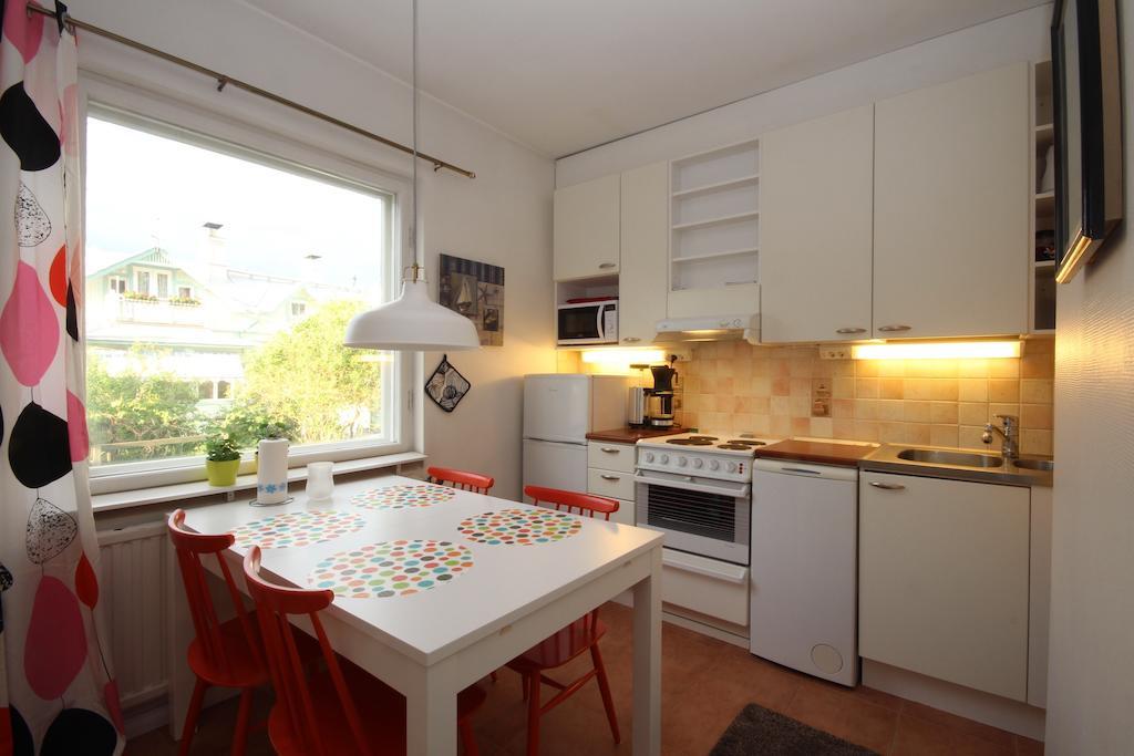 Majoitushuoneisto Tuomipuisto Appartement Naantali Kamer foto