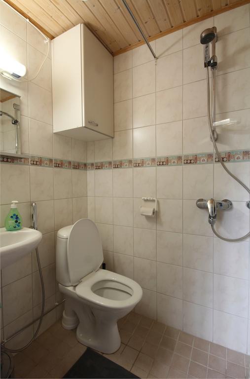 Majoitushuoneisto Tuomipuisto Appartement Naantali Kamer foto